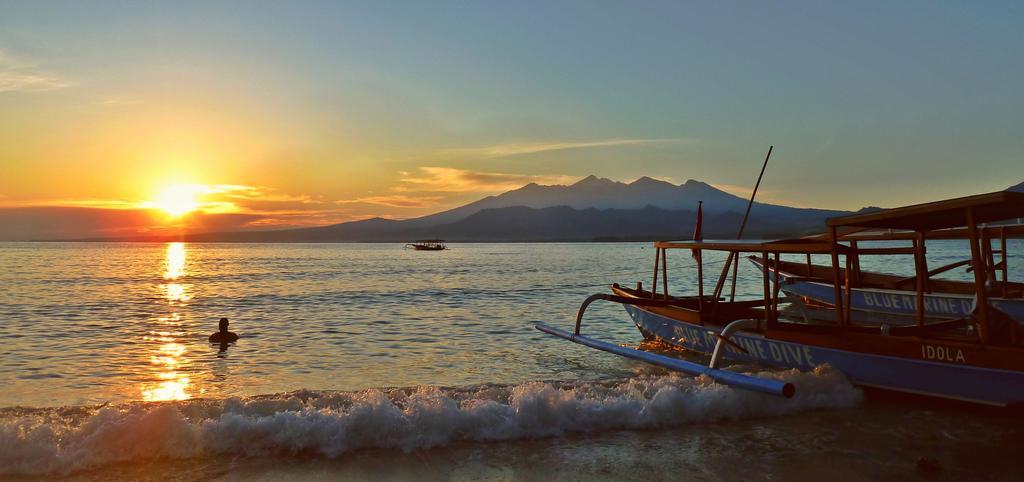 Blue Marine Resort Gili Islands Exterior photo