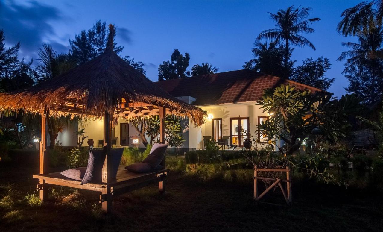 Blue Marine Resort Gili Islands Exterior photo