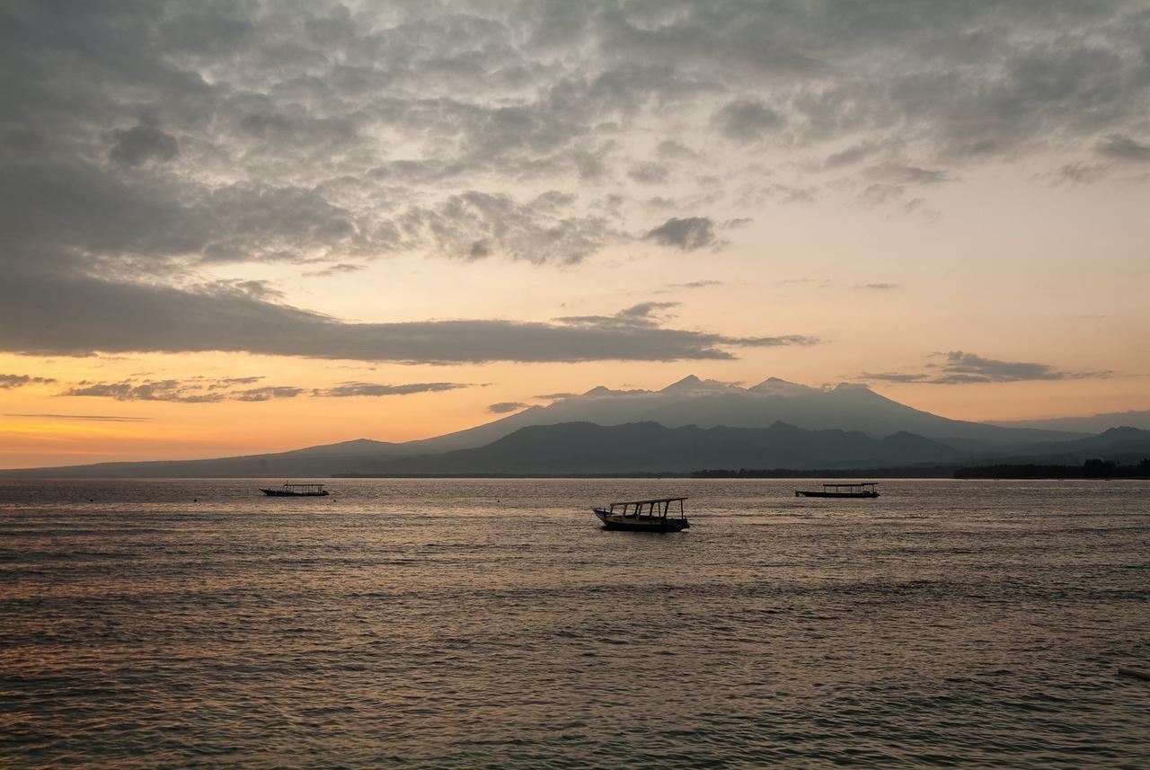 Blue Marine Resort Gili Islands Exterior photo