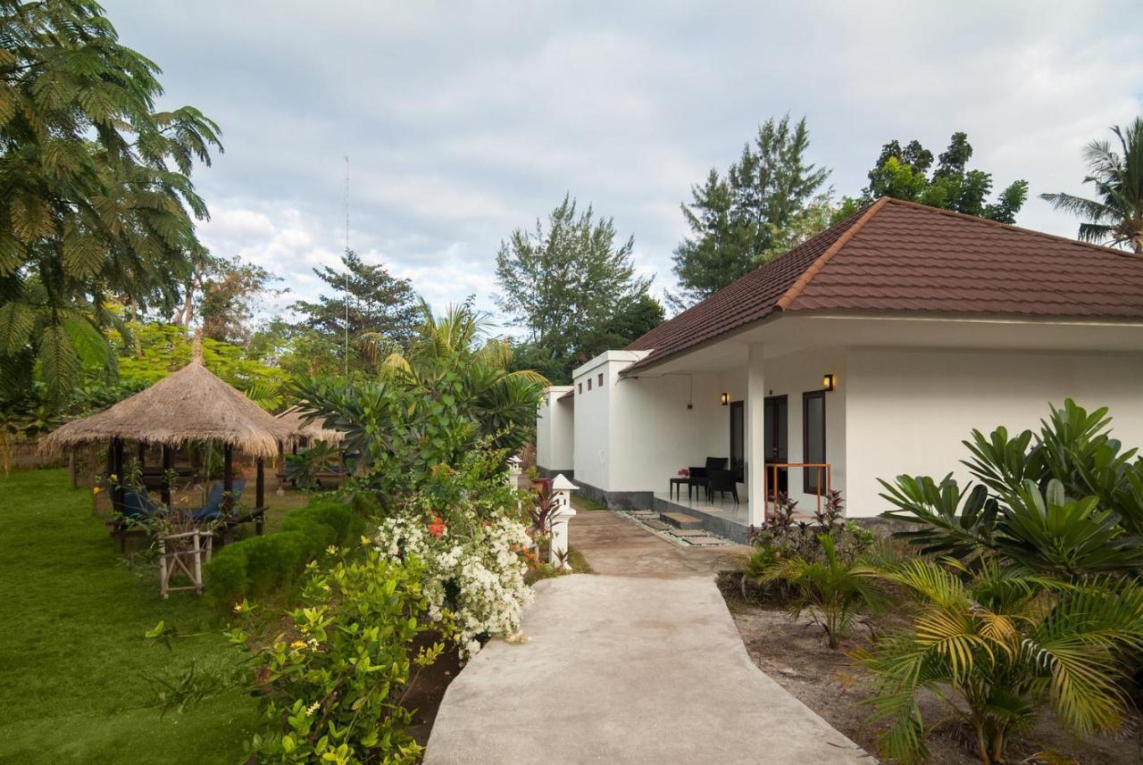 Blue Marine Resort Gili Islands Exterior photo