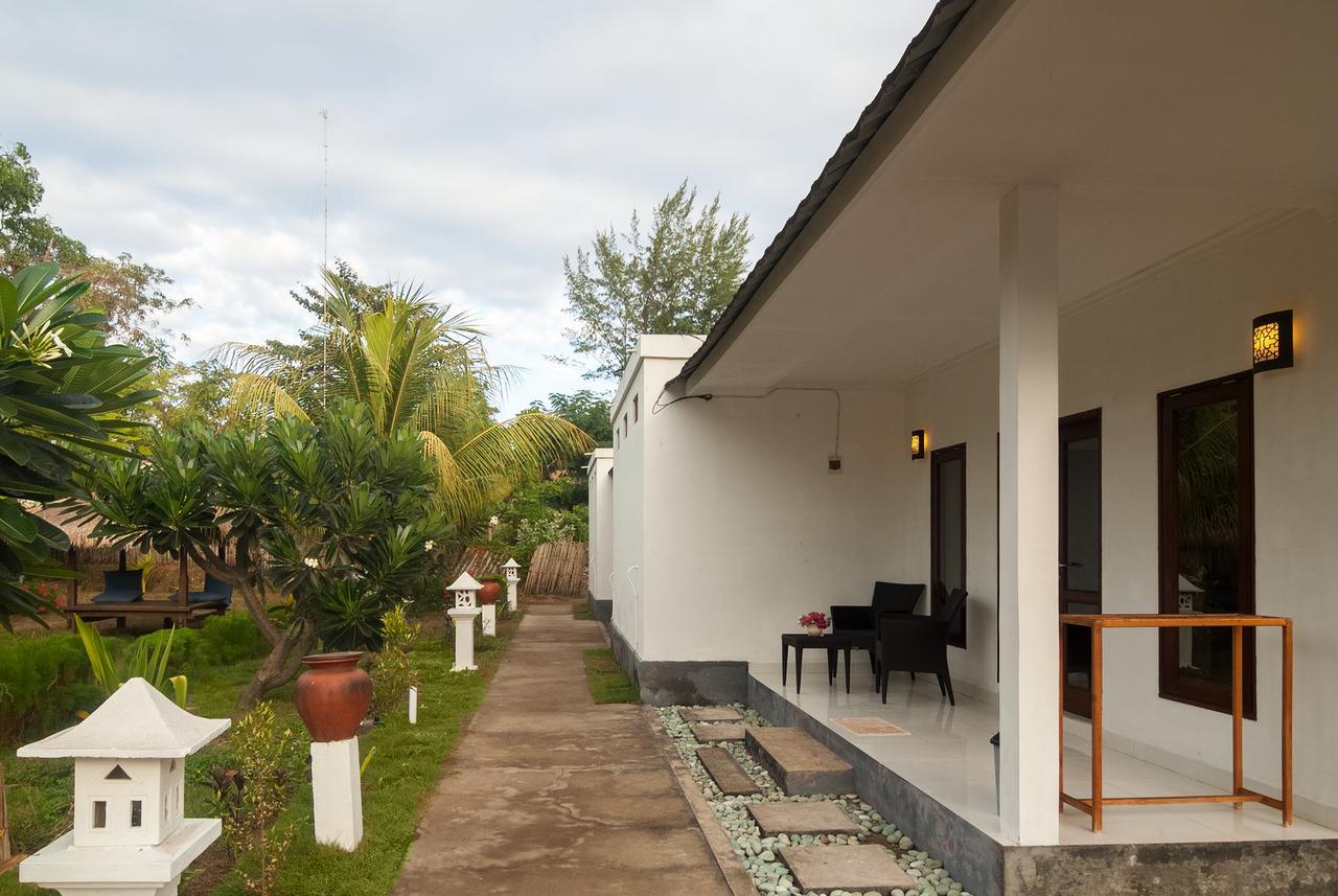 Blue Marine Resort Gili Islands Exterior photo